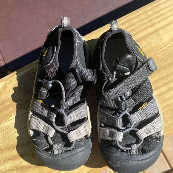 Like New Keens - Picture 4 of 4